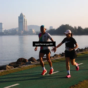 Runner Photo 6104472