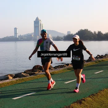 Runner Photo 6104497