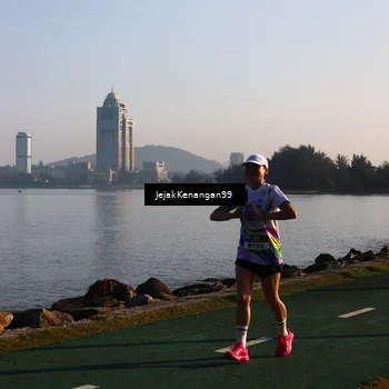 Runner Photo 6104592