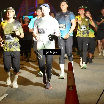 Runner Photo 6104598