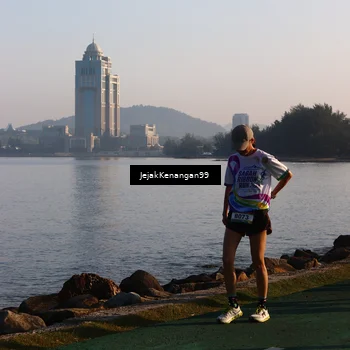 Runner Photo 6104656