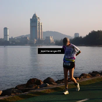 Runner Photo 6104658