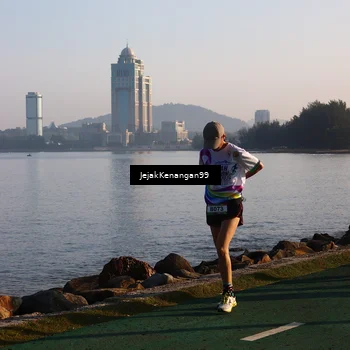 Runner Photo 6104689