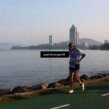Runner Photo 6104691