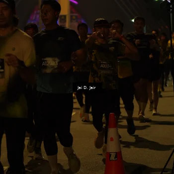 Runner Photo 6104705