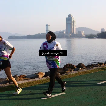 Runner Photo 6104726
