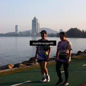 Runner Photo 6104741