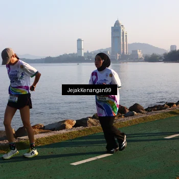 Runner Photo 6104752