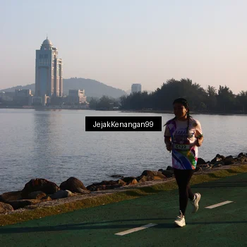 Runner Photo 6104756