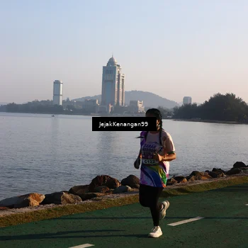 Runner Photo 6104769