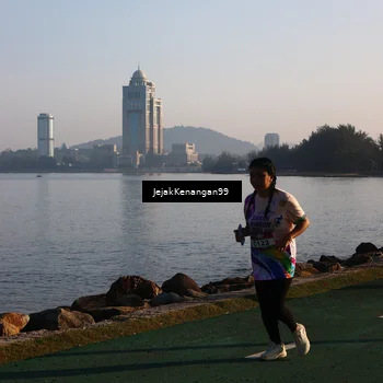 Runner Photo 6104771