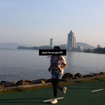 Runner Photo 6104795