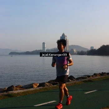 Runner Photo 6104872
