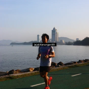 Runner Photo 6104873