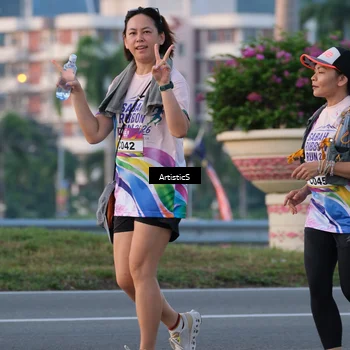 Runner Photo 6104918