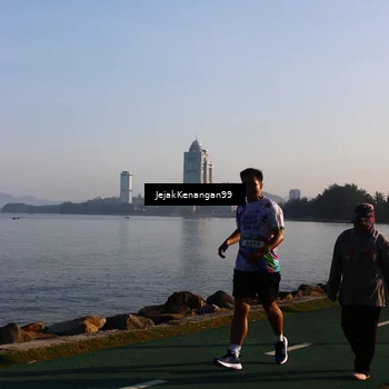 Runner Photo 6104923