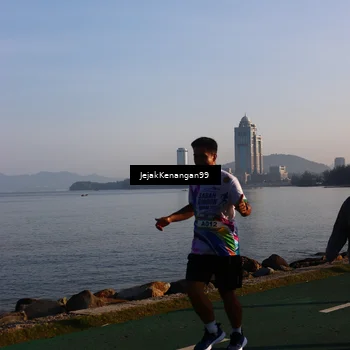 Runner Photo 6104924