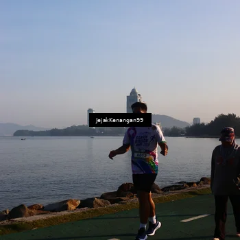 Runner Photo 6104932
