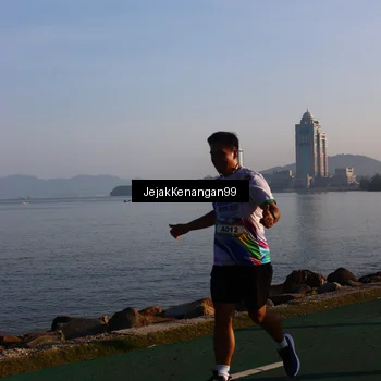 Runner Photo 6104952