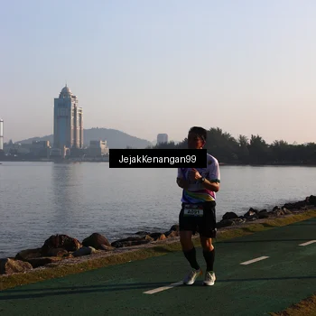 Runner Photo 6104962