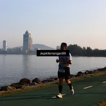 Runner Photo 6104992