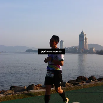 Runner Photo 6105017
