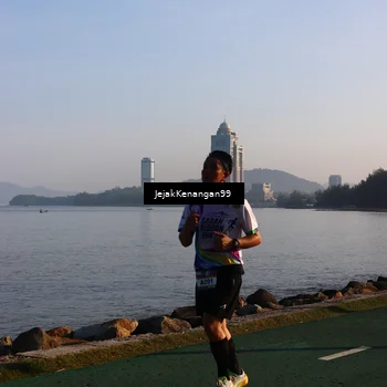 Runner Photo 6105028