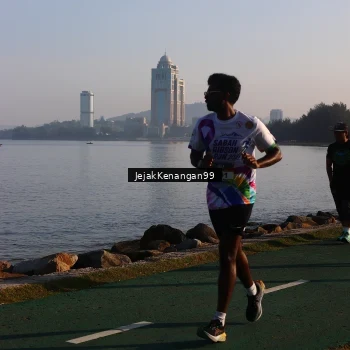 Runner Photo 6105098