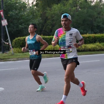 Runner Photo 6105116