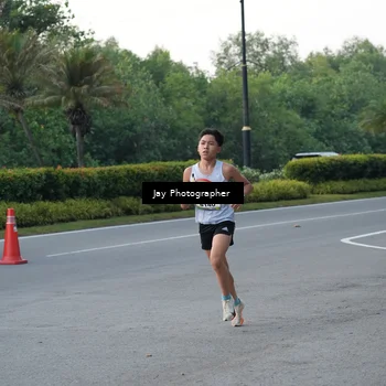 Runner Photo 6105117