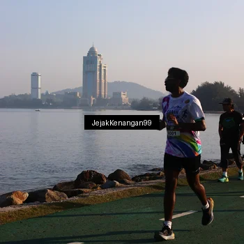 Runner Photo 6105123