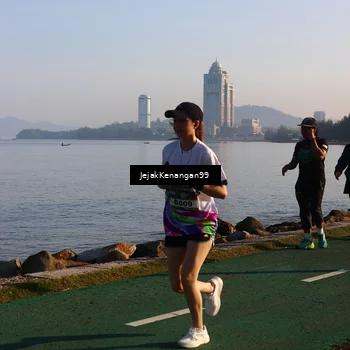 Runner Photo 6105142
