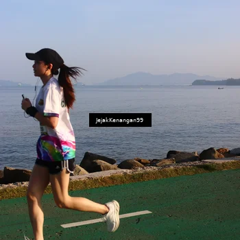 Runner Photo 6105154
