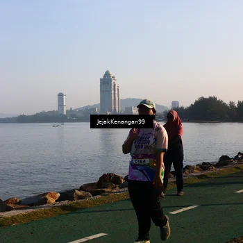 Runner Photo 6105303