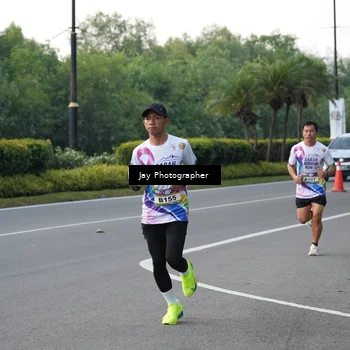 Runner Photo 6105353
