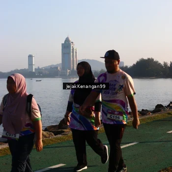Runner Photo 6105358