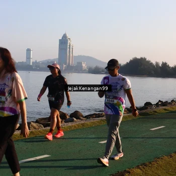 Runner Photo 6105378