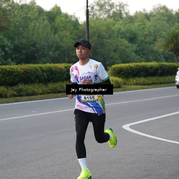 Runner Photo 6105399