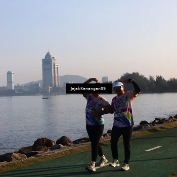 Runner Photo 6105434