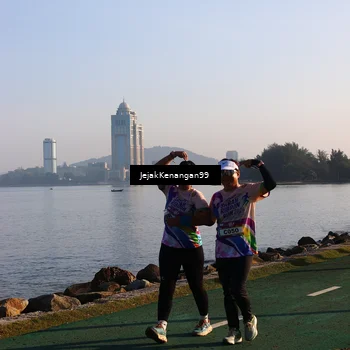 Runner Photo 6105459