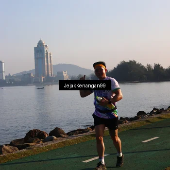 Runner Photo 6105532