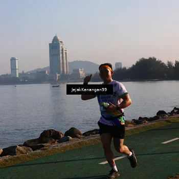 Runner Photo 6105535