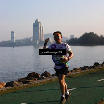 Runner Photo 6105539