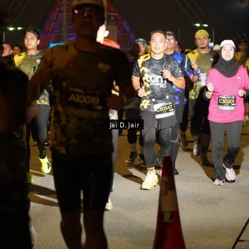 Runner Photo 6105613