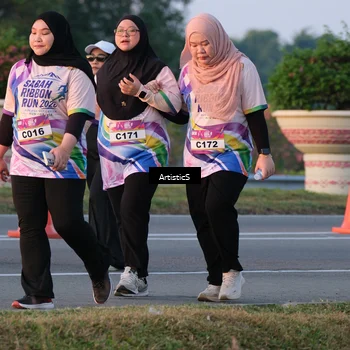 Runner Photo 6105859