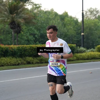 Runner Photo 6105866