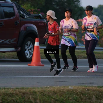 Runner Photo 6105874