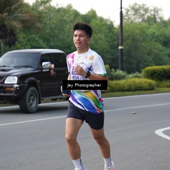 Runner Photo 6105908