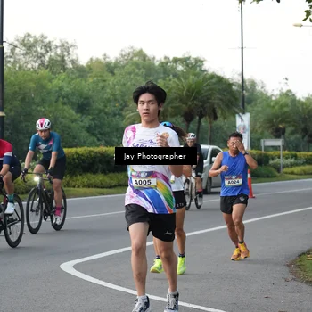 Runner Photo 6105924