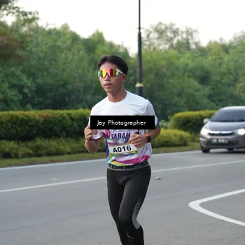 Runner Photo 6106011